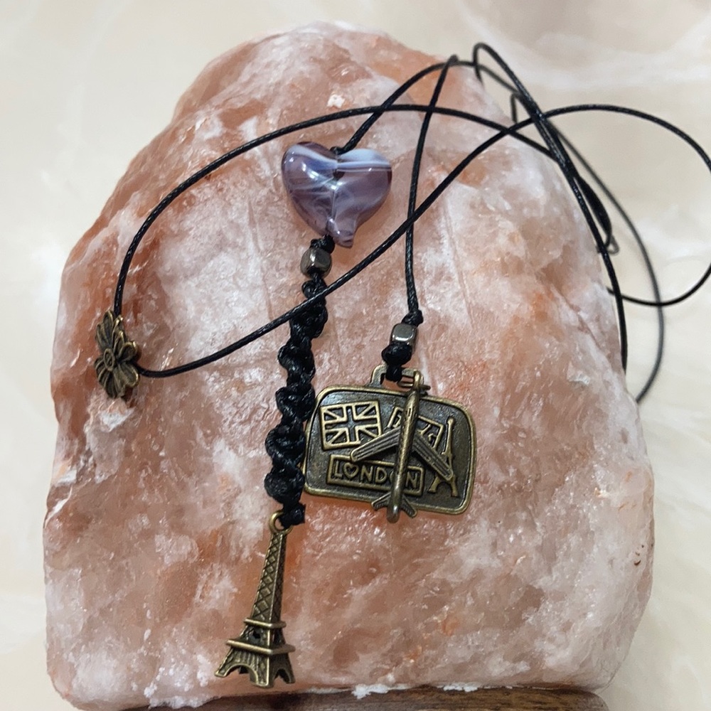 London París Travel inspired necklace - Picture 7 of 15